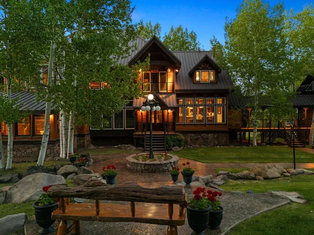 a view of a house with a park