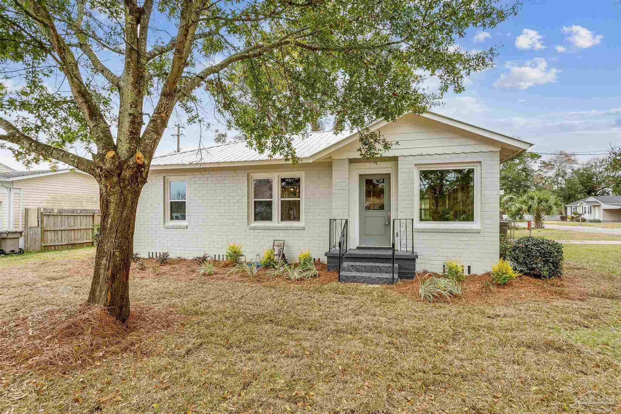5 Northwest Kalash Road Pensacola, FL 32507 - Photo 1 of 23 Gallery Image 1