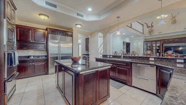 $674,625 | 9010 Taylor Circle, Orange, TX 77630