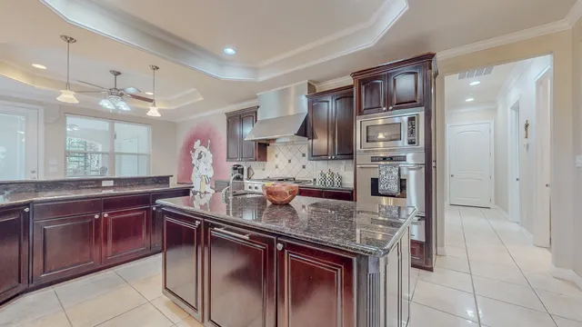 $674,625 | 9010 Taylor Circle, Orange, TX 77630