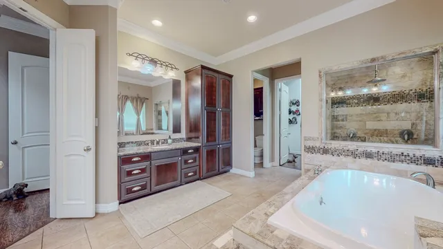 $674,625 | 9010 Taylor Circle, Orange, TX 77630