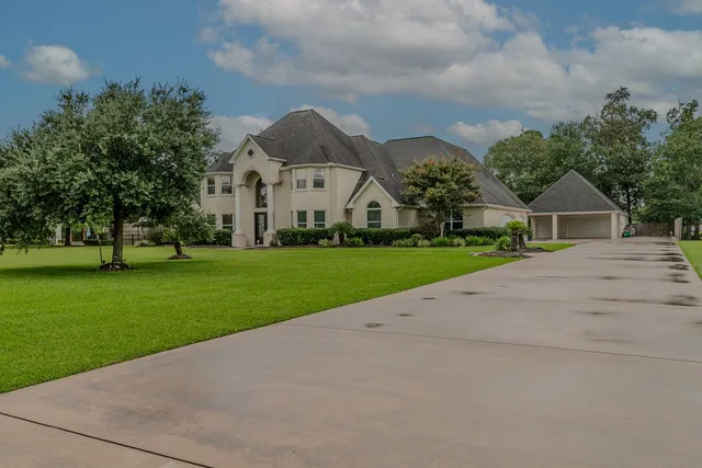 $674,625 | 9010 Taylor Circle, Orange, TX 77630