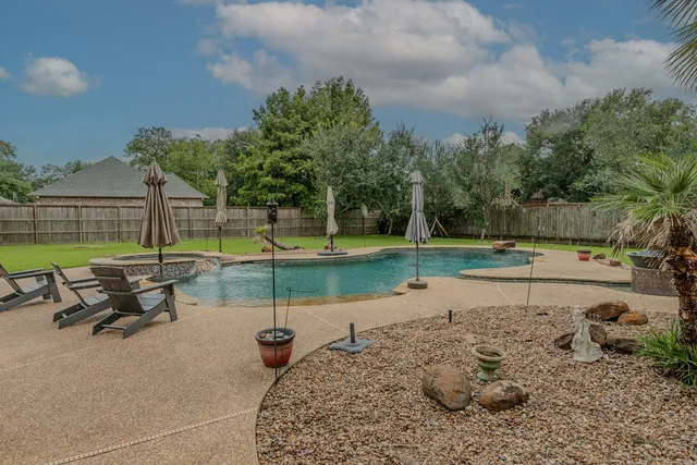 $674,625 | 9010 Taylor Circle, Orange, TX 77630