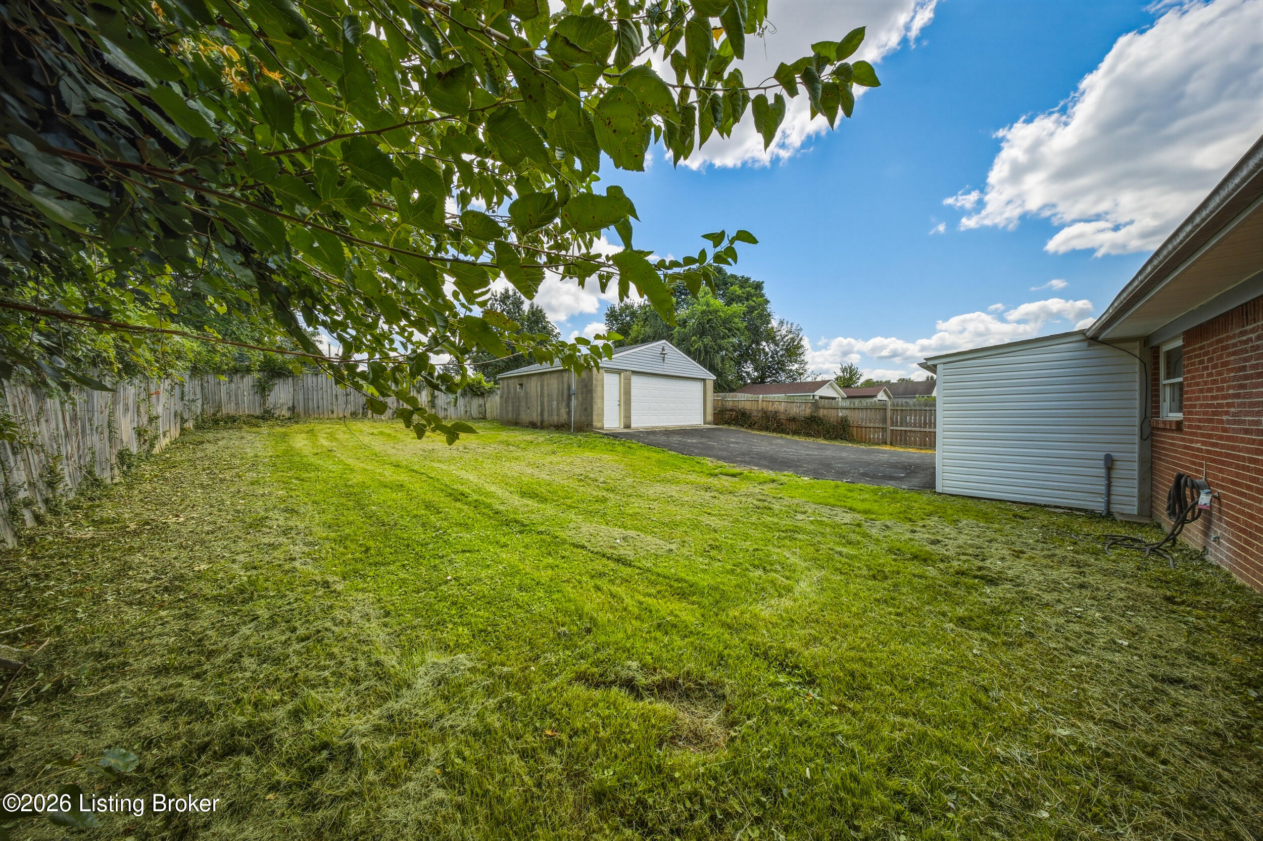 168 Valley Road Louisville, KY 40229 - Photo 30 of 40 31__r7a8519