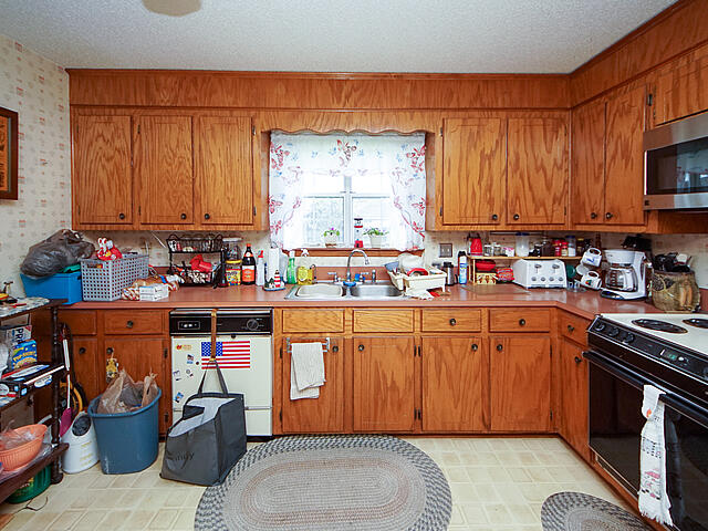 7619 Buck Pond Road North Charleston, SC 29418 - Photo 14 of 27 07
