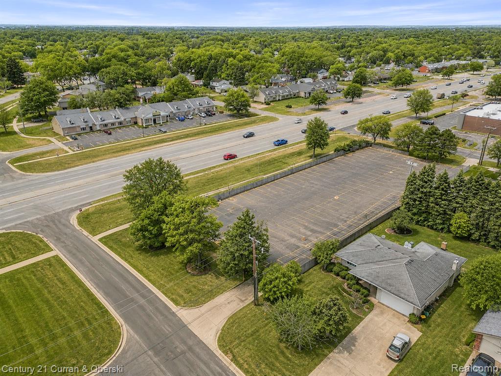 26026 Southfield Road Lathrup Village, MI 48076 - Photo 5 of 9