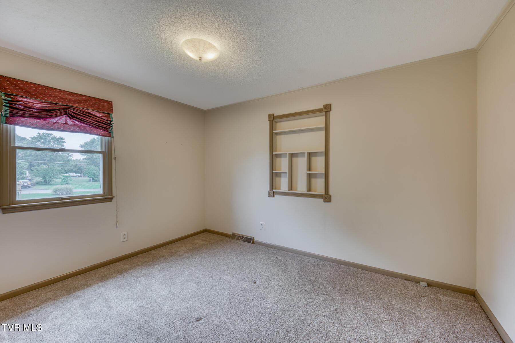 424 Jonesboro Road Piney Flats, TN 37686 - Photo 35 of 98 424 Jonesboro Rd-12