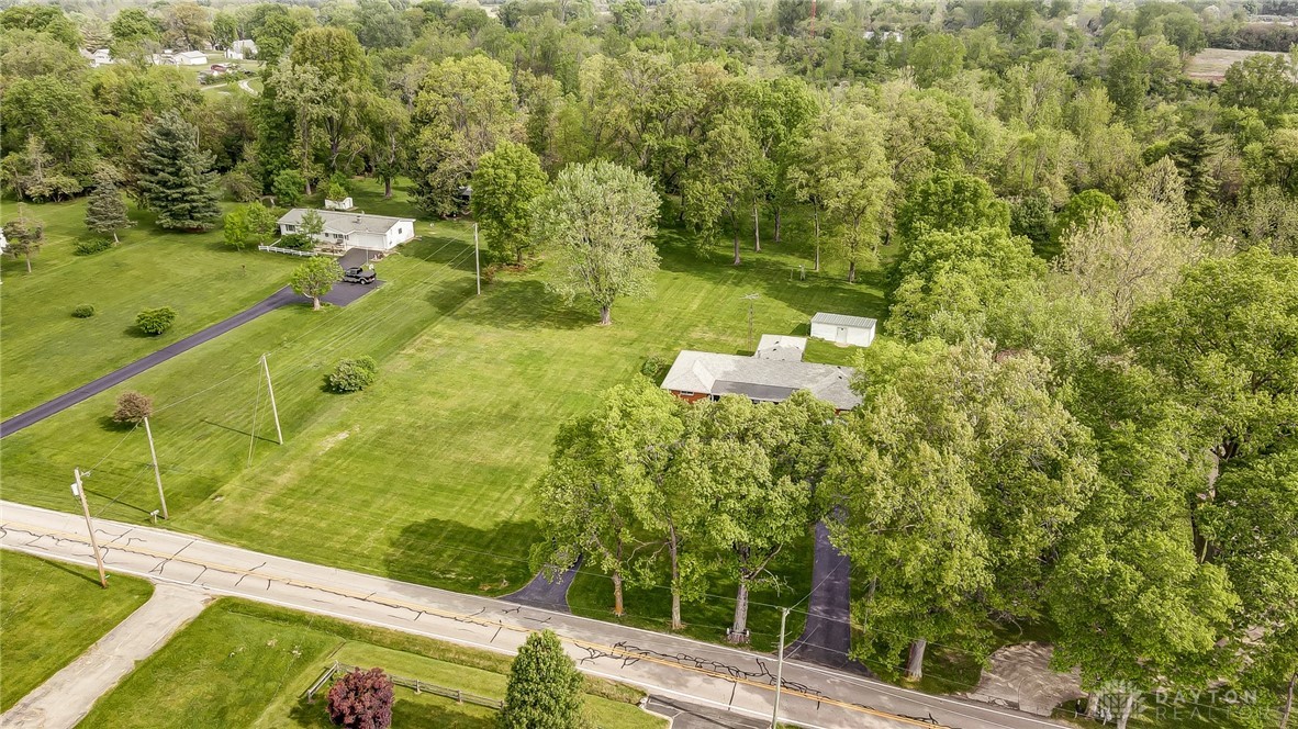 2700 Arthur Road Springfield, OH 45502 - Photo 2 of 41