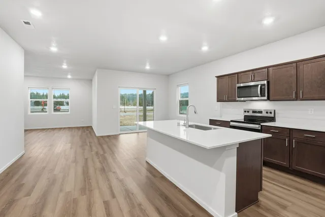 $459,995 | 13379 East 35th Lane, Spokane, WA 99206