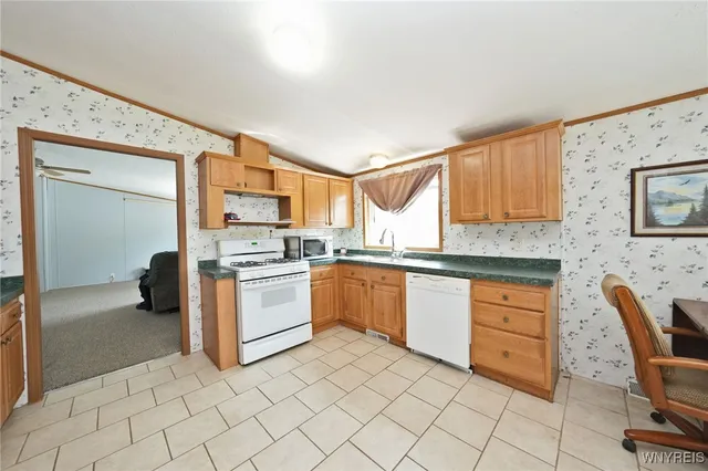 $195,000 | 9395 Fredonia Stockton Road, Pomfret, NY 14063