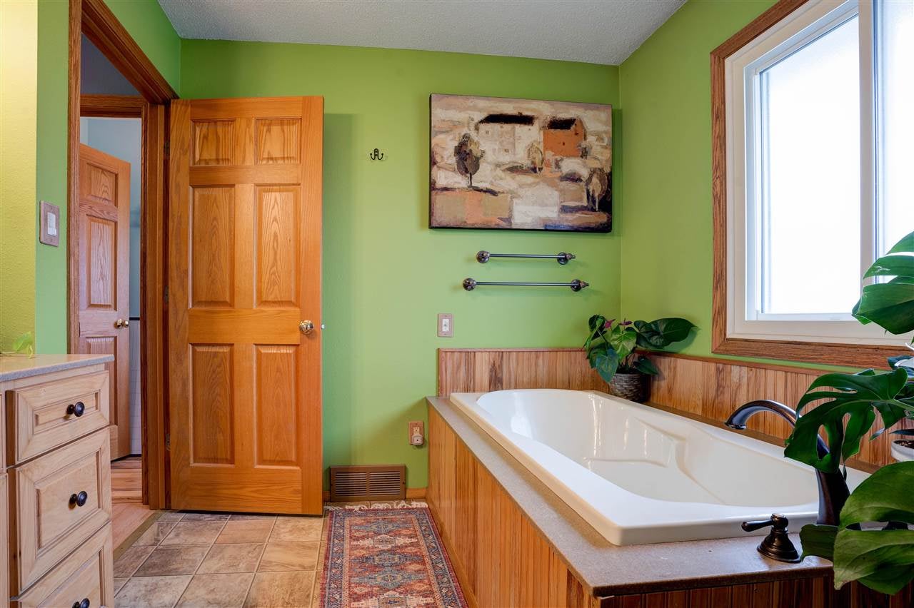 1460 Old Muscatine Road Tipton, IA 52772 - Photo 21 of 27 Gallery Image 21