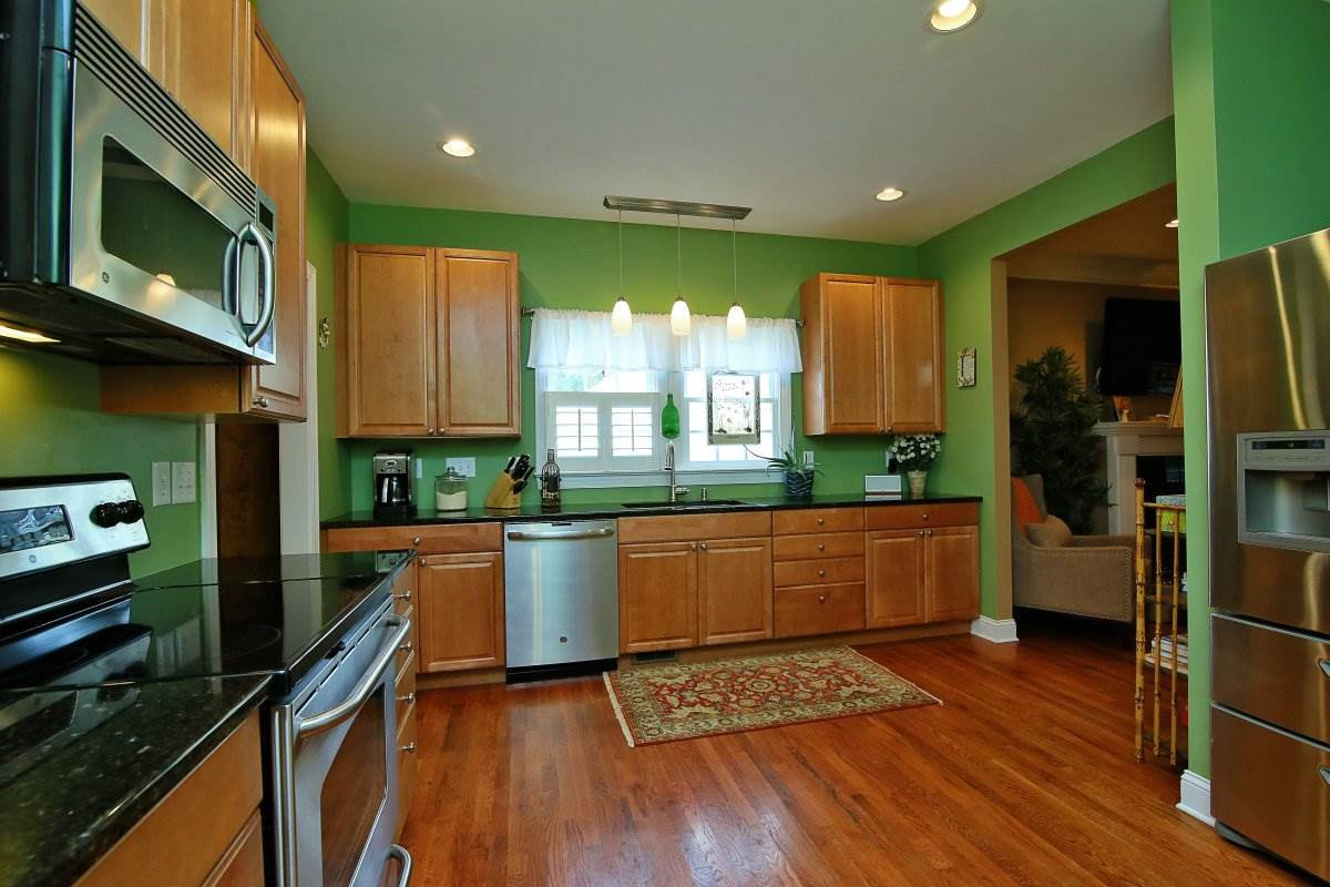 212 Georgetown Road Raleigh, NC 27608 - Photo 11 of 24 Photo 11