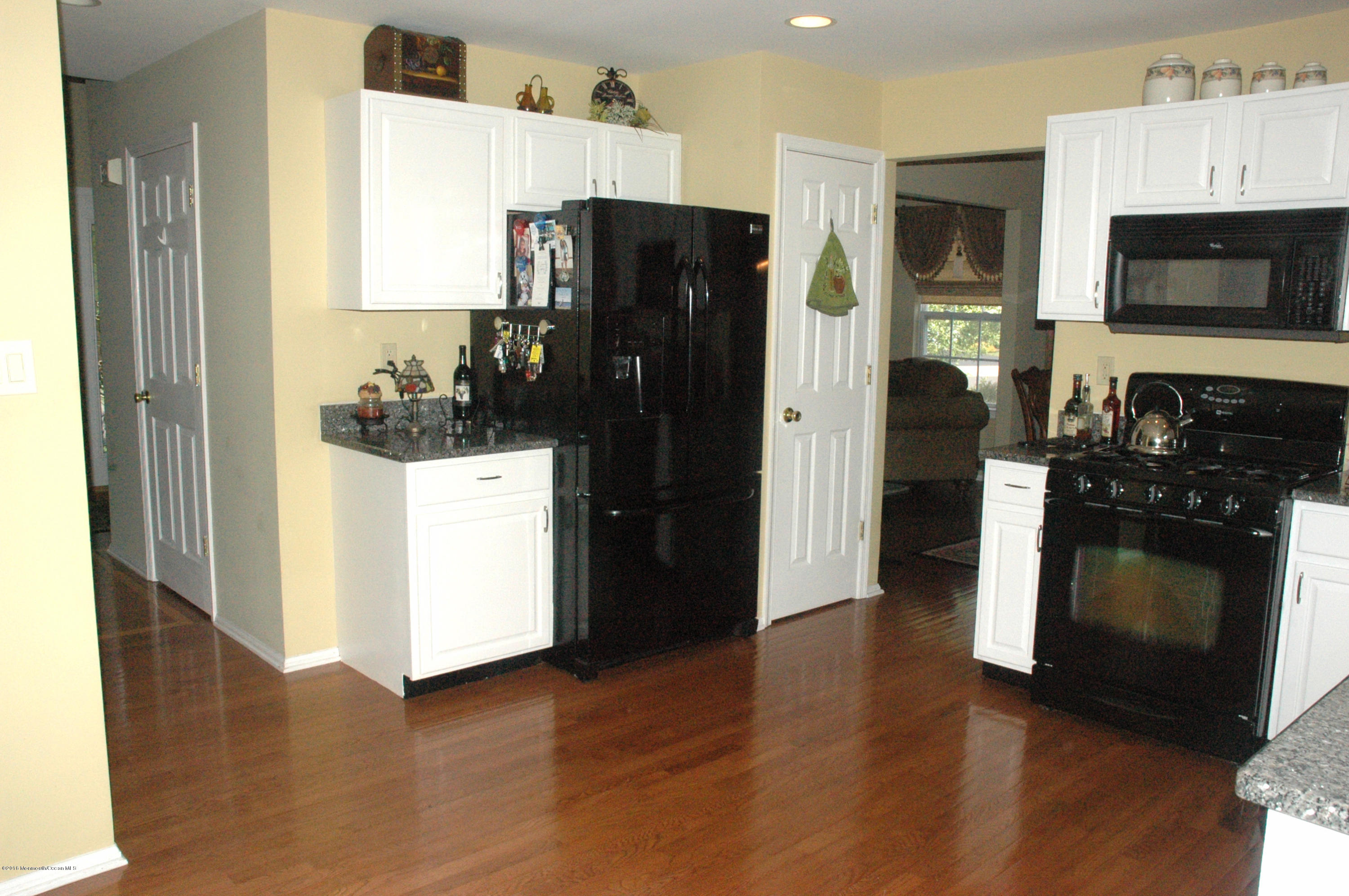 12 Rutgers Drive Howell, NJ 07731 - Photo 11 of 38 DSC_8393