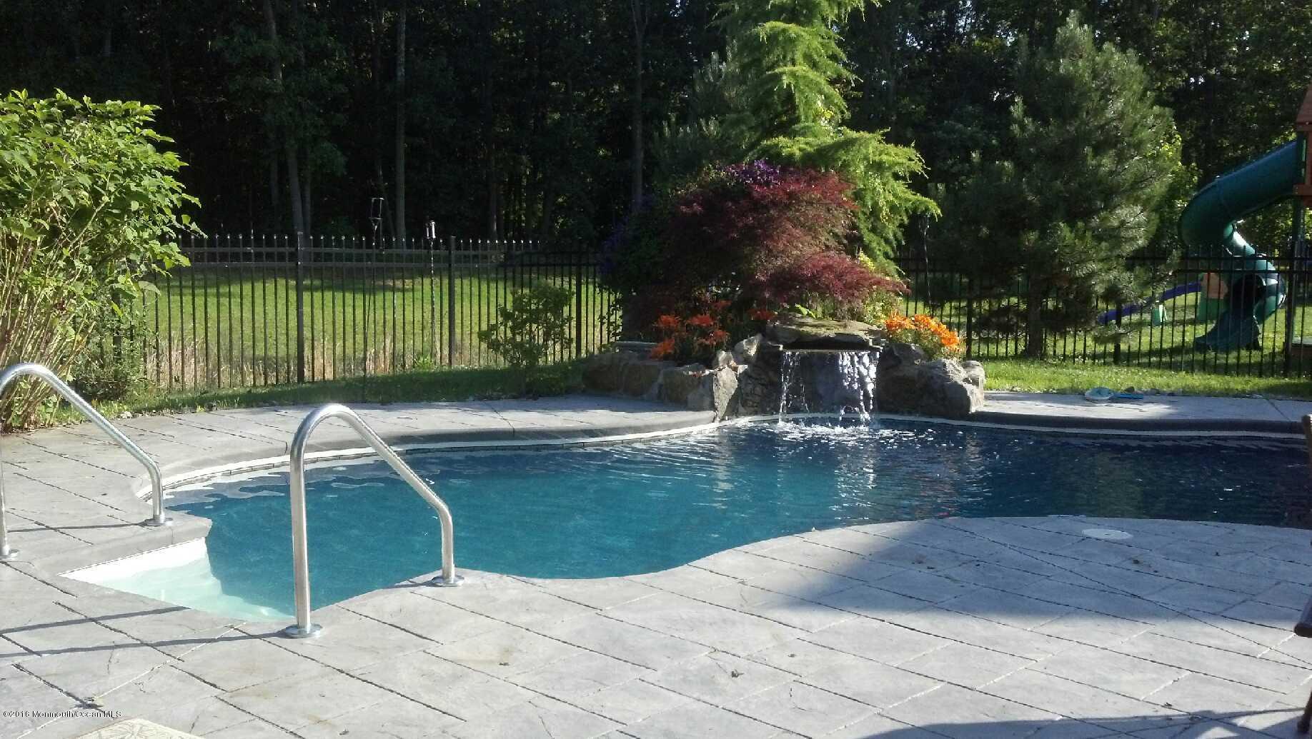 12 Rutgers Drive Howell, NJ 07731 - Photo 3 of 38 2012-06-17_18-12-02_625