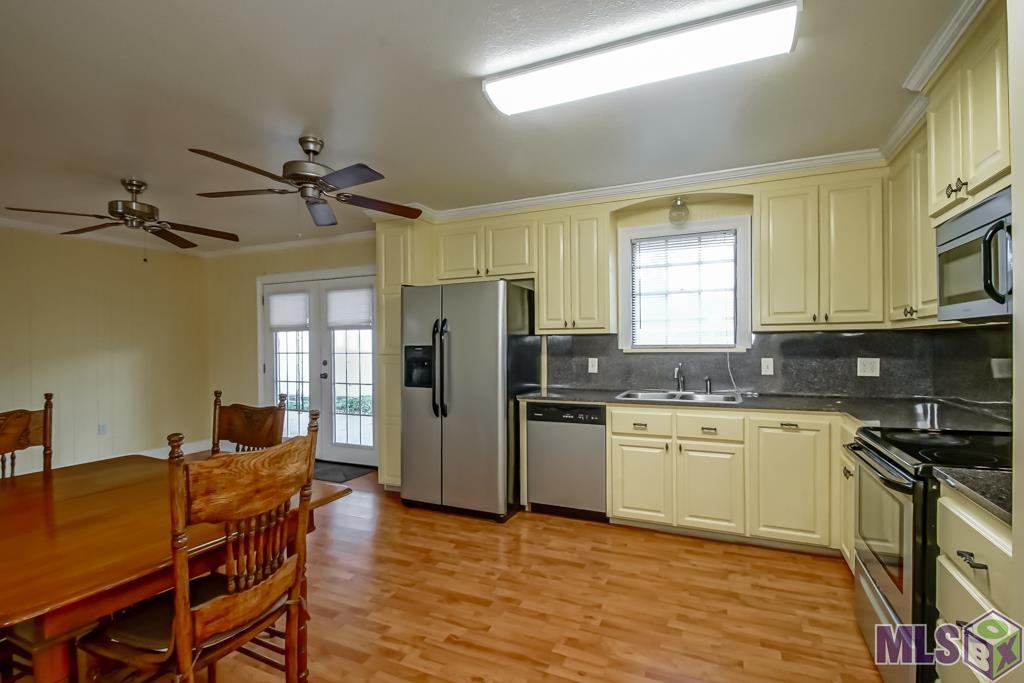 3045 Woodcrest Drive Baton Rouge, LA 70814 - Photo 9 of 25