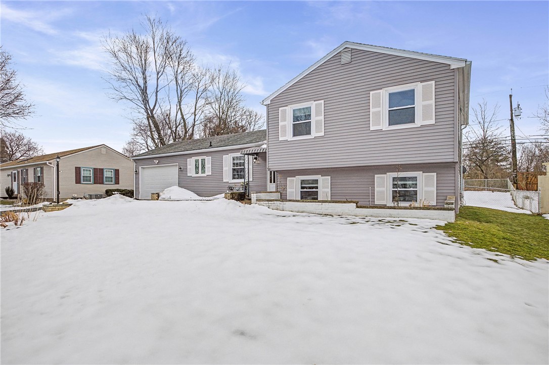 248 Gate House Trail Henrietta, NY 14467 - Photo 2 of 44