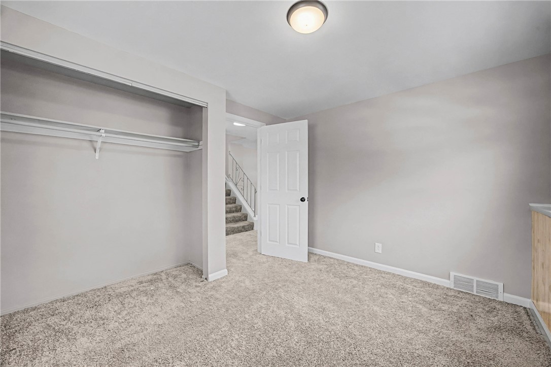 248 Gate House Trail Henrietta, NY 14467 - Photo 33 of 44