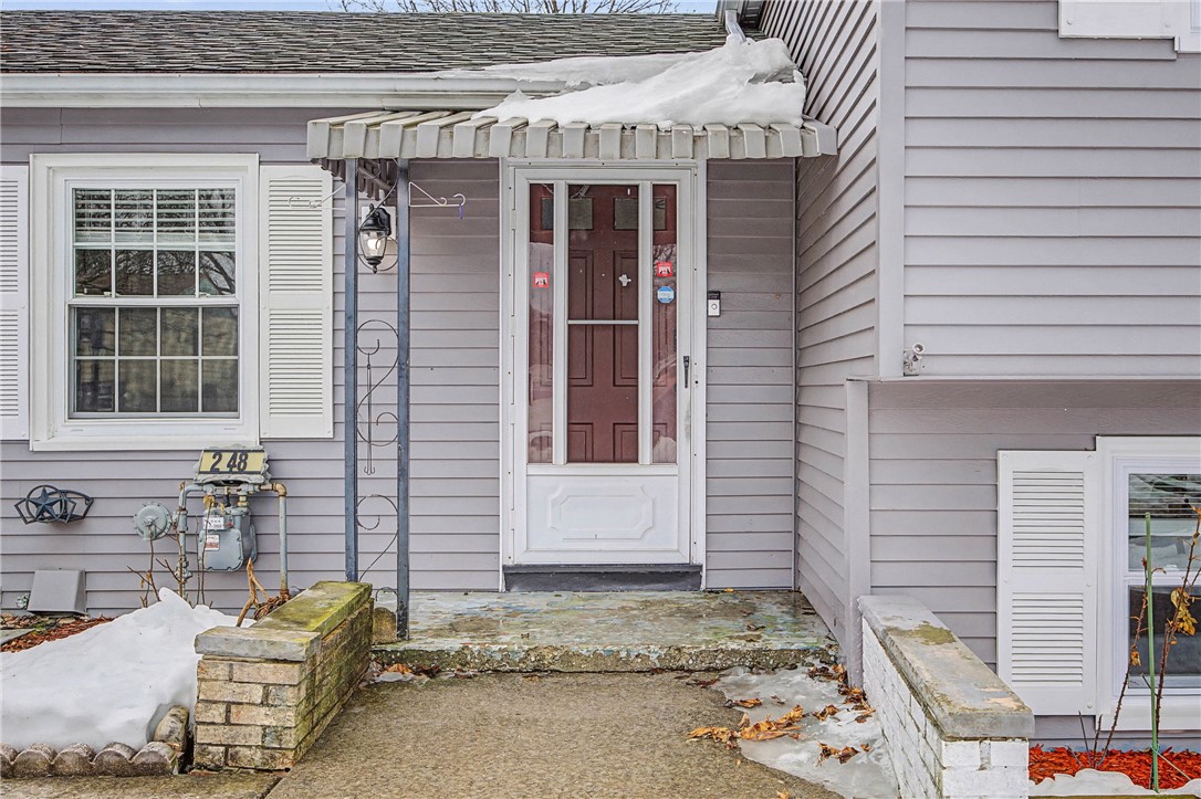 248 Gate House Trail Henrietta, NY 14467 - Photo 5 of 44