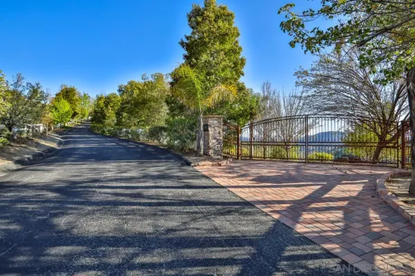 $579,999 | 44945 Palladian Court, Unit 15, Temecula, CA 92590