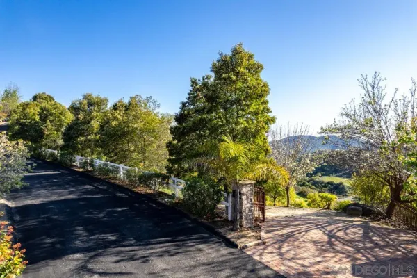 $579,999 | 44945 Palladian Court, Unit 15, Temecula, CA 92590