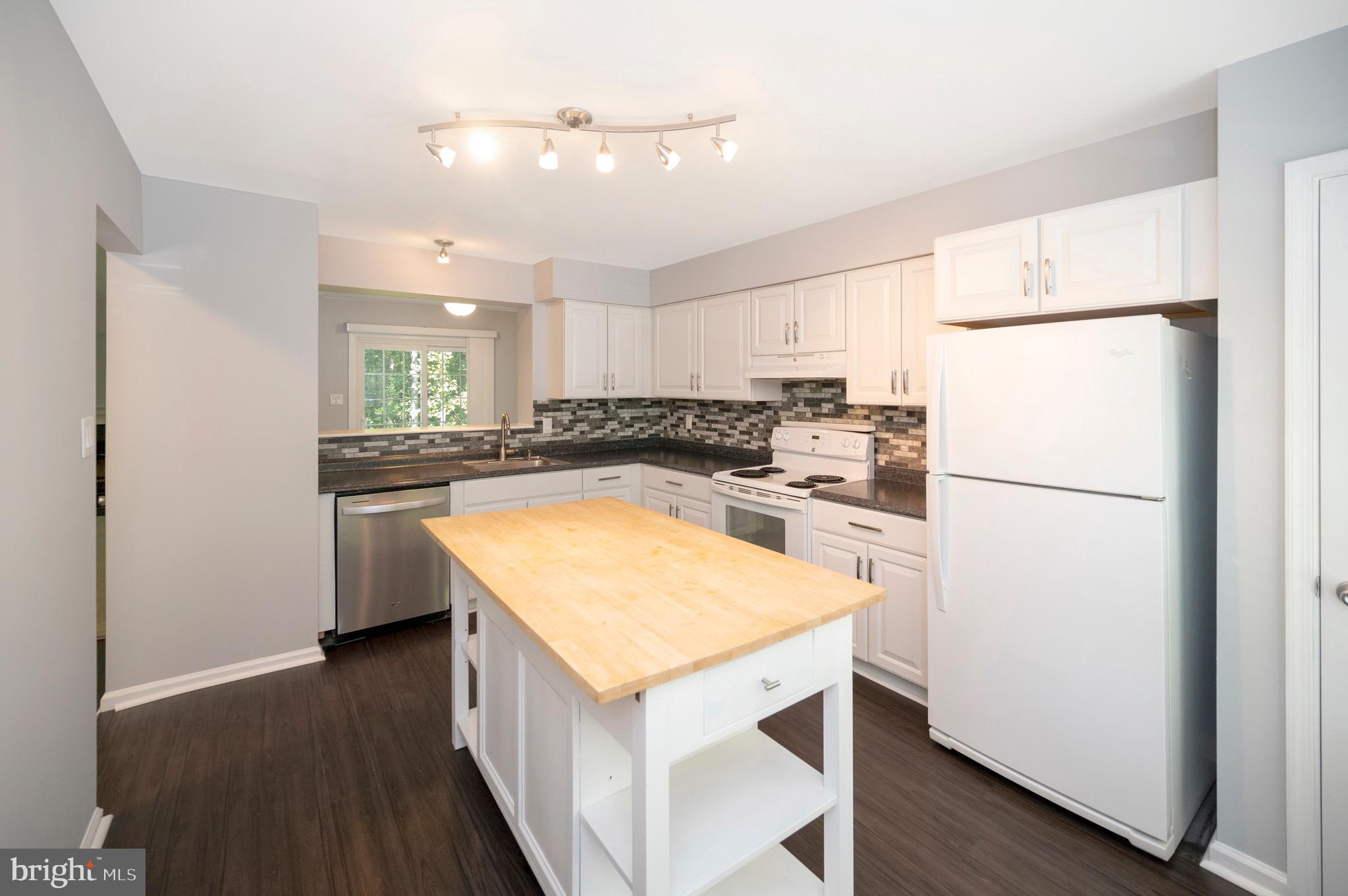 807 Wind Ridge Drive Stafford, VA 22554 - Photo 12 of 46 Kitchen