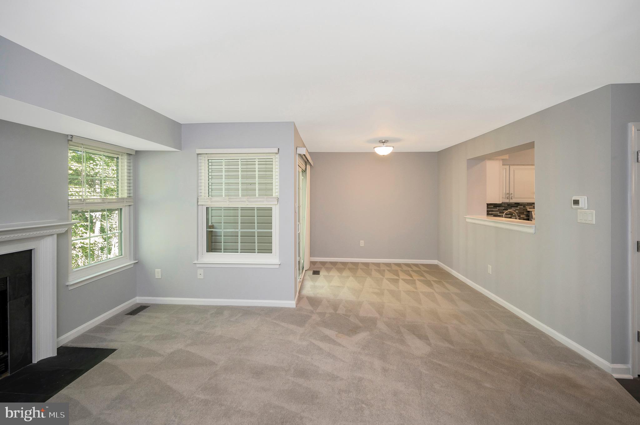 807 Wind Ridge Drive Stafford, VA 22554 - Photo 5 of 46 Living Room