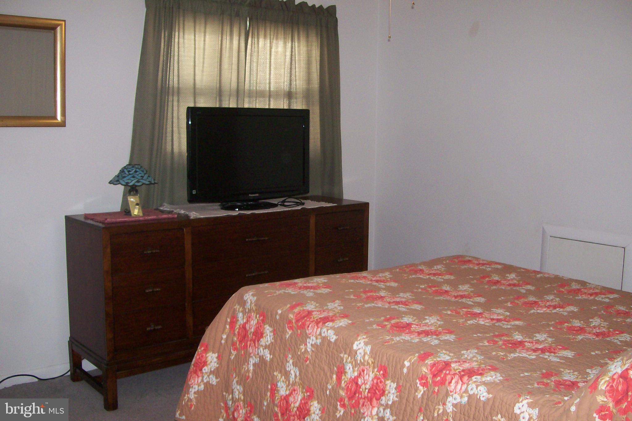 9035 Eastview Road Philadelphia, PA 19152 - Photo 18 of 32 3rd Bedroom