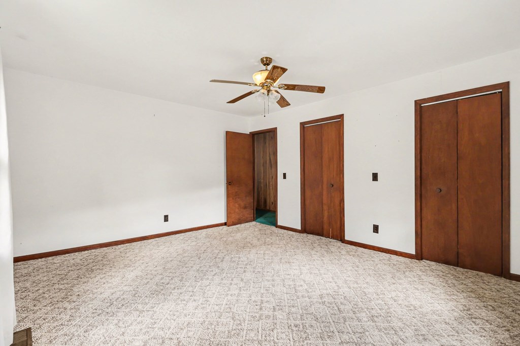 595 Wildlife Trail Morganton, GA 30560 - Photo 10 of 34 a view of an empty room