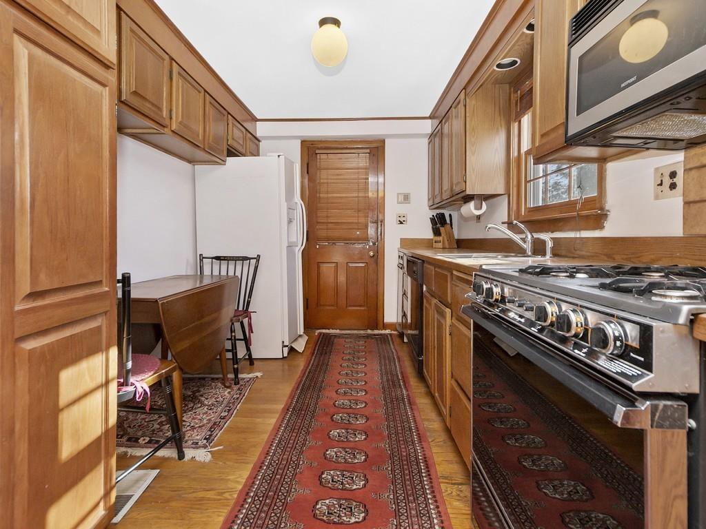 144 Main Street Waltham, MA 02453 - Photo 8 of 42