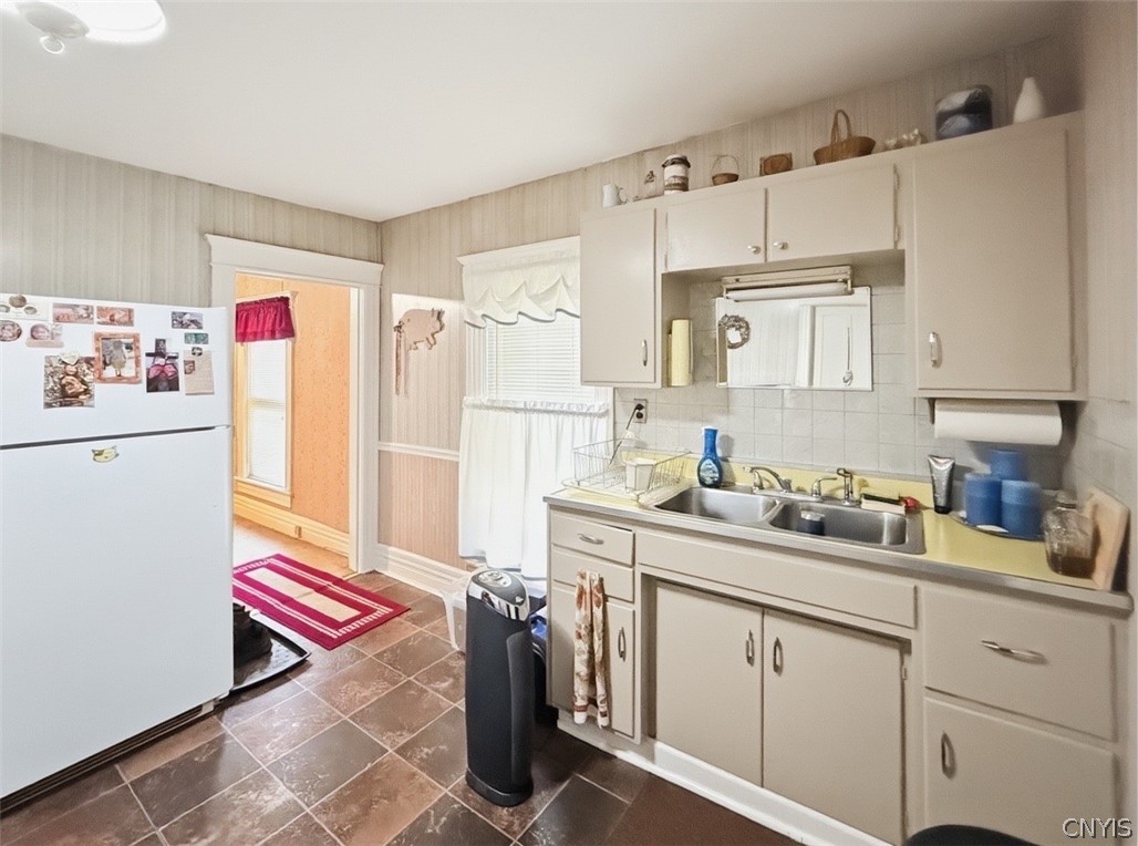 614 Turin Street Rome, NY 13440 - Photo 27 of 46 2nd Floor Kitchen