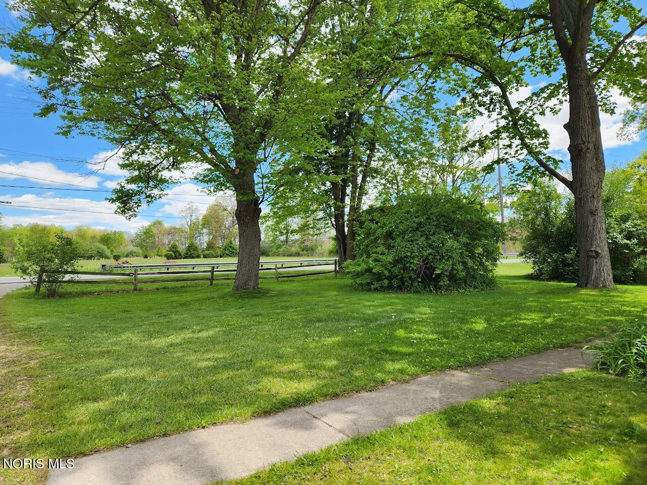 2048 South Berkey Southern Road Swanton, OH 43558 - Photo 25 of 25 Front Yard