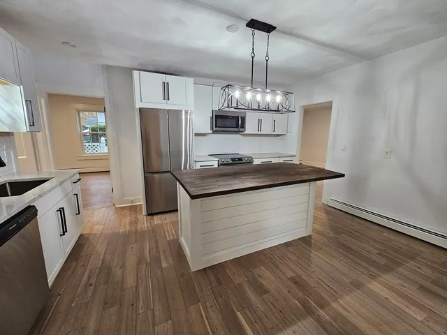 $3,200 | 23 Ingalls Terrace, Unit 1, Swampscott, MA 01907