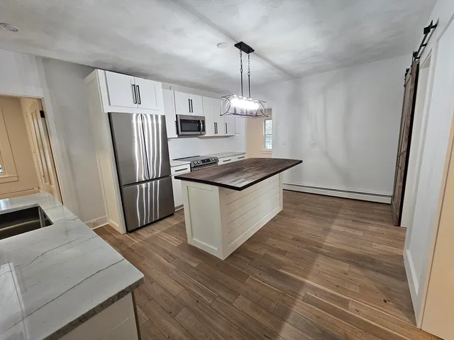 $3,200 | 23 Ingalls Terrace, Unit 1, Swampscott, MA 01907