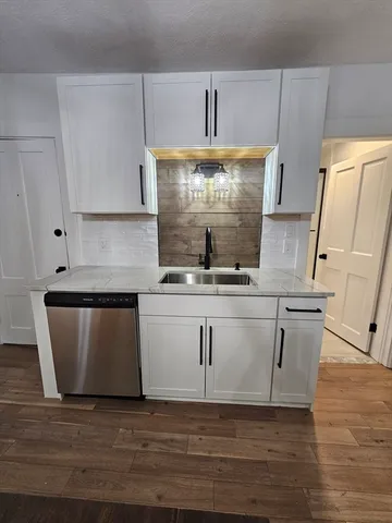 $3,200 | 23 Ingalls Terrace, Unit 1, Swampscott, MA 01907