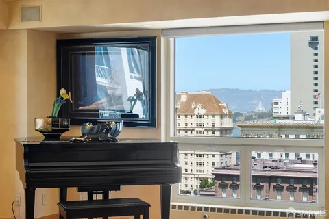 $1,750,000 | 1177 California Street, Unit 1210, San Francisco, CA 94108