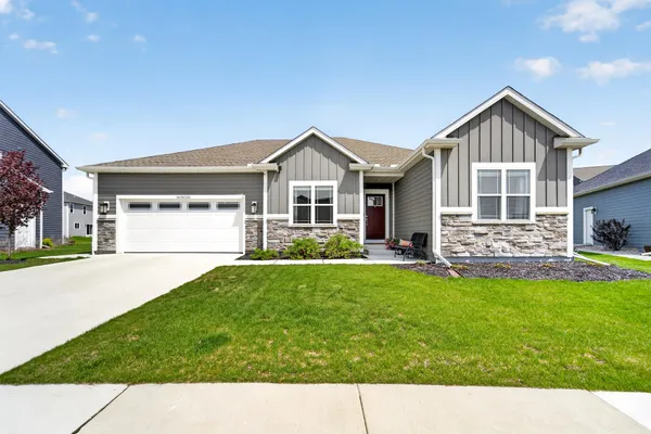 $669,900 | N67-w25380 Aspen Lane, Sussex, WI 53089