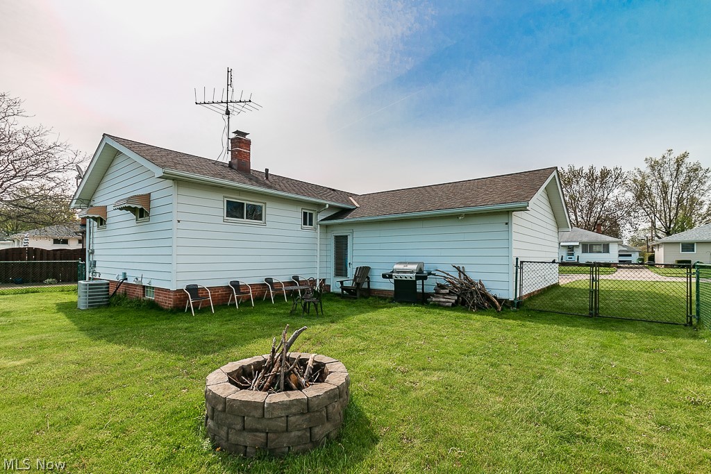 30305 Arnold Road Eastlake, OH 44095 - Photo 12 of 22