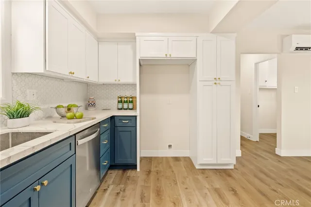 $889,900 | 3402 Baltic Avenue, Long Beach, CA 90810