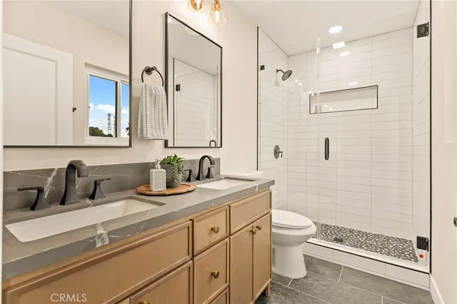 $889,900 | 3402 Baltic Avenue, Long Beach, CA 90810