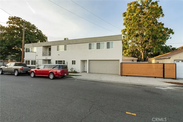 $889,900 | 3402 Baltic Avenue, Long Beach, CA 90810