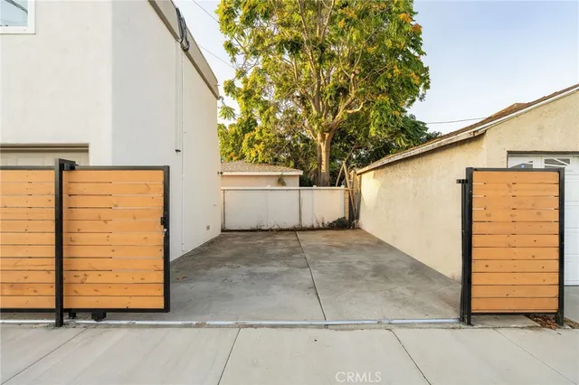 $889,900 | 3402 Baltic Avenue, Long Beach, CA 90810