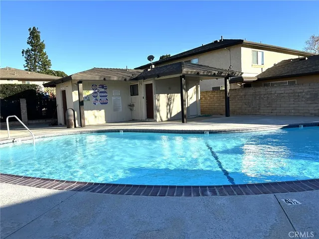 $2,300 | 2053 North Avenida Refugio, Unit 2, Simi Valley, CA 93063