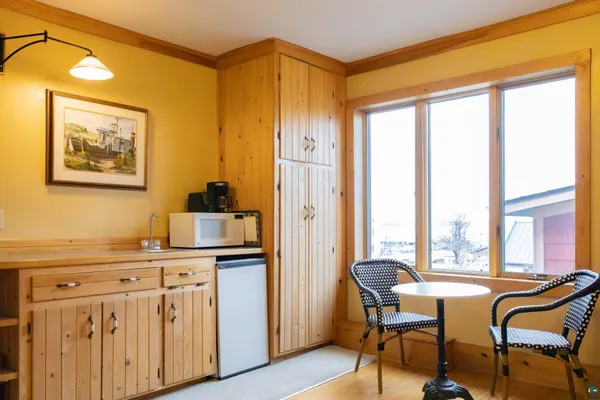 $1,395,000 | 17 South 1st Street, Bayfield, WI 54814