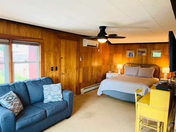 $1,395,000 | 17 South 1st Street, Bayfield, WI 54814