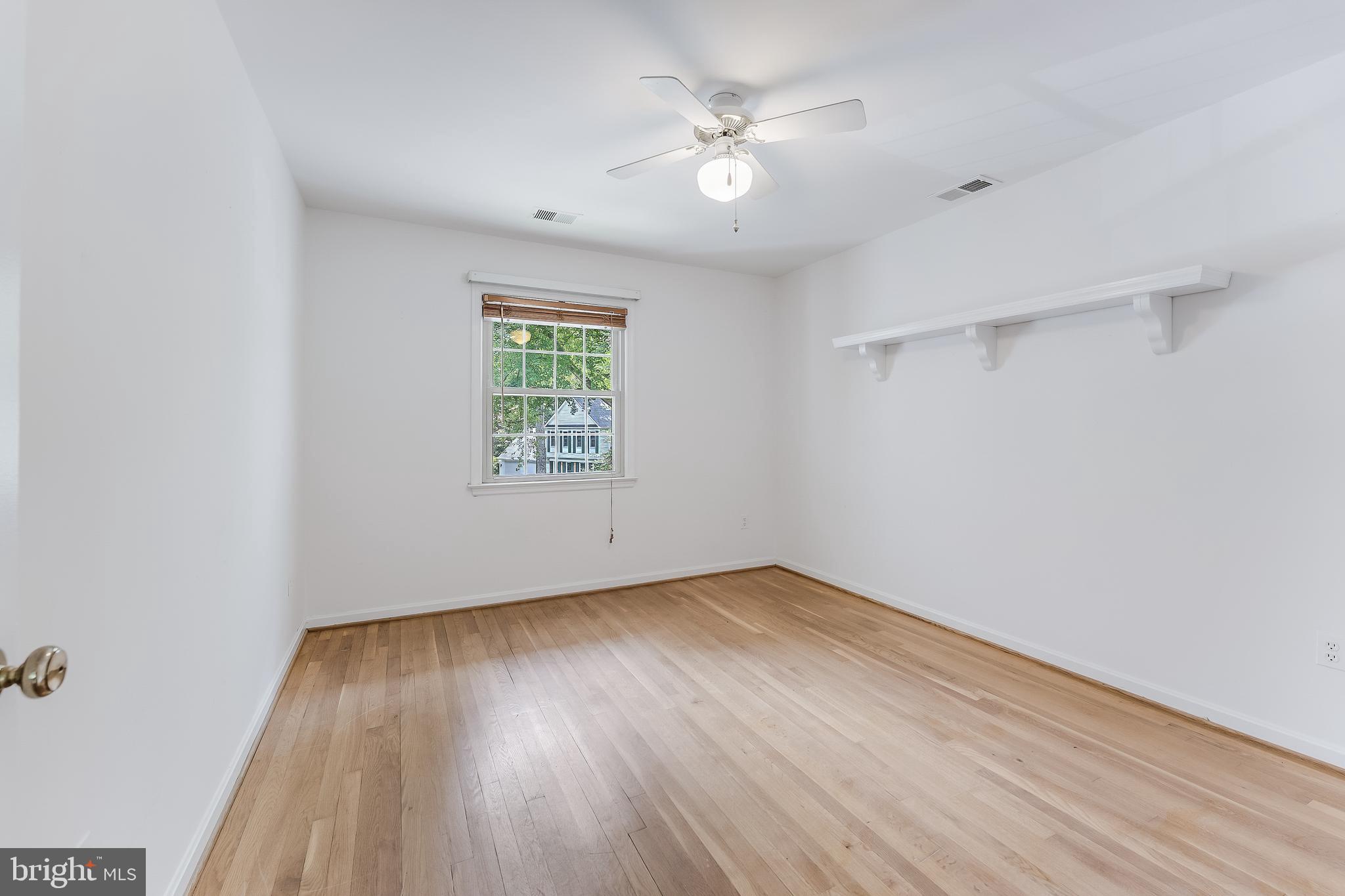 11488 Bingham Terrace Reston, VA 20191 - Photo 48 of 59 Bedroom 3