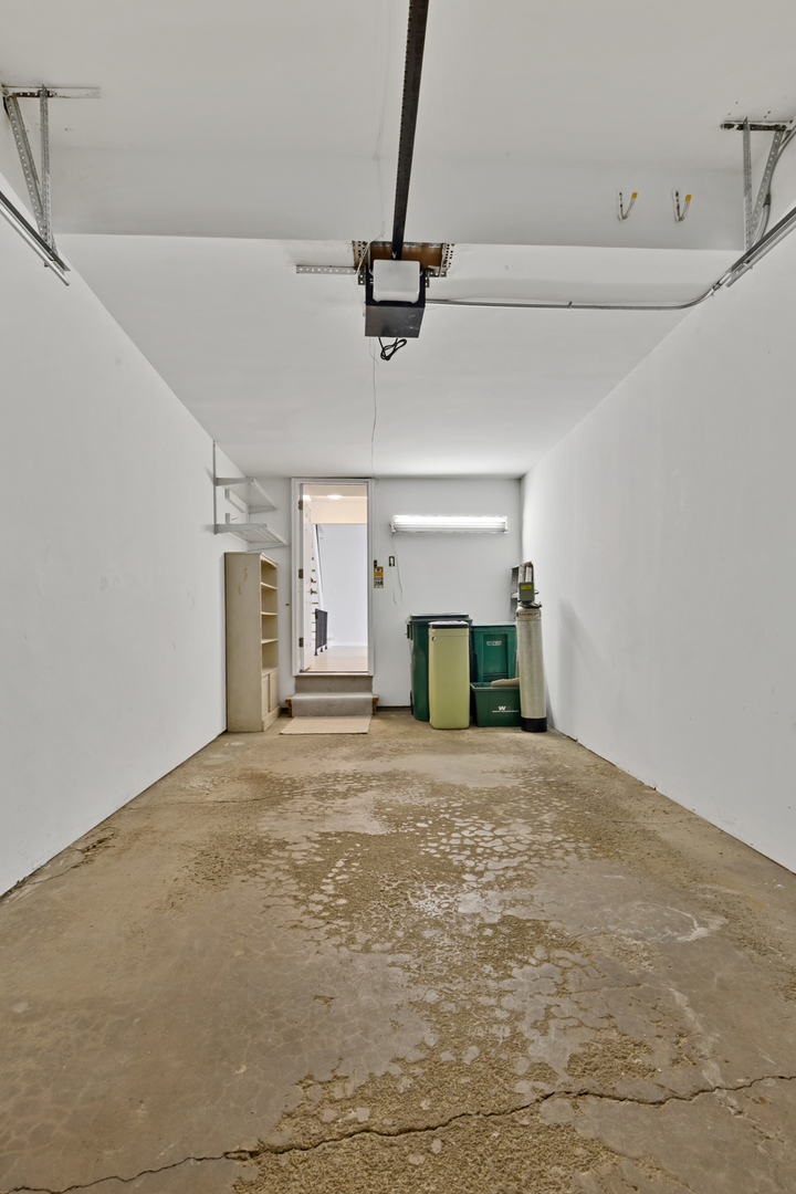 406 Inverrary Lane Deerfield, IL 60015 - Photo 27 of 29 a view of a kitchen with refrigerator and window