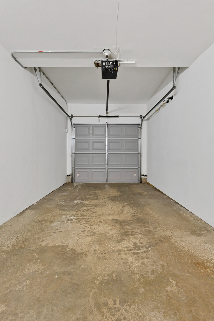 406 Inverrary Lane Deerfield, IL 60015 - Photo 28 of 29 a view of room with a ceiling fan