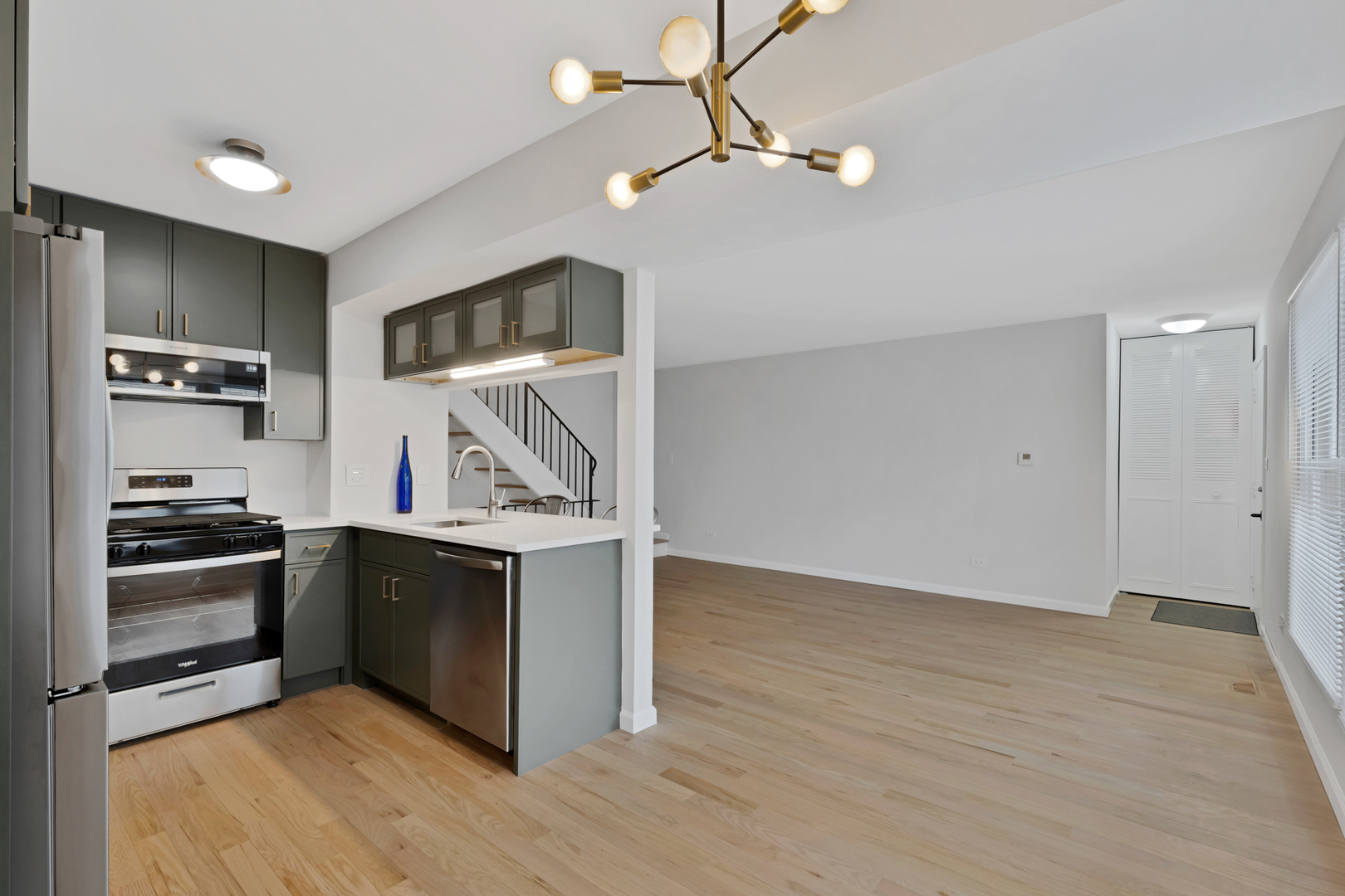 406 Inverrary Lane Deerfield, IL 60015 - Photo 6 of 29 a view of kitchen with sink and stainless steel appliances