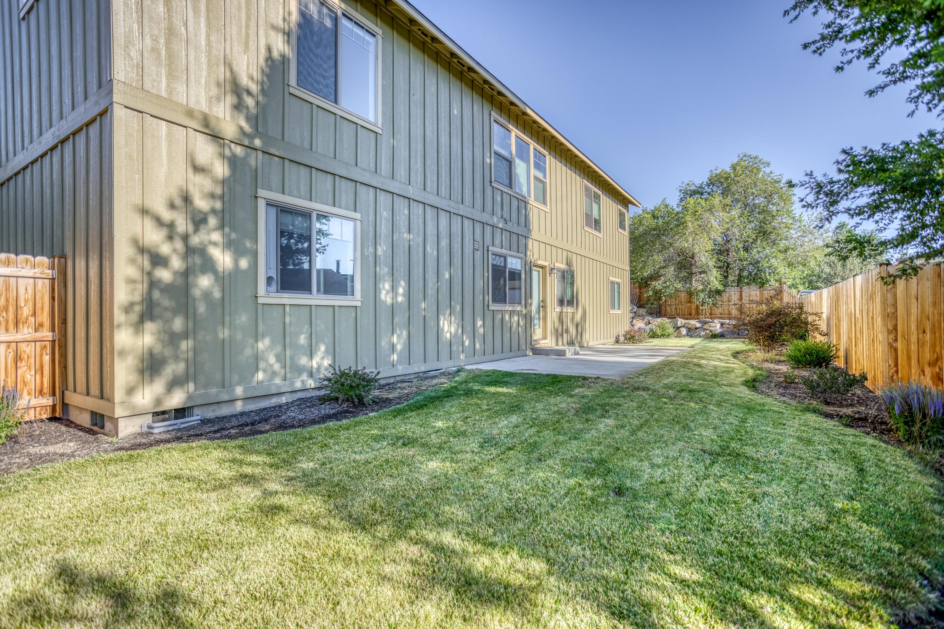 2756 Southwest 34th Street Redmond, OR 97756 - Photo 6 of 44 2756_SW_34th_St-7