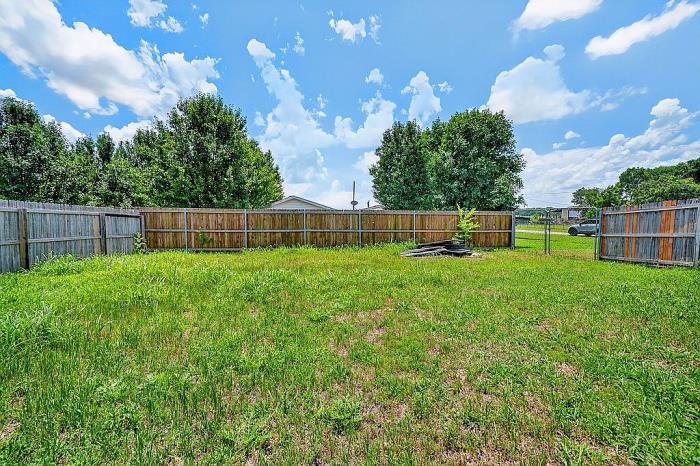 305 South Church Street Blue Ridge, TX 75424 - Photo 19 of 27
